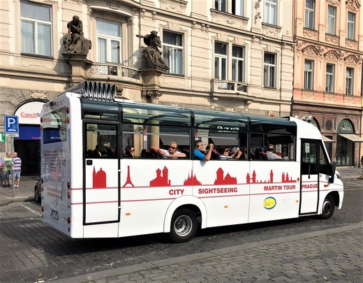 poslední model vyhlídkového autobusu