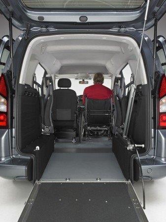 b jak sedadlo tak vozík