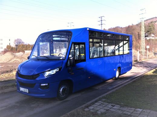 b1) stavěná karoserie autobusu na podvozku