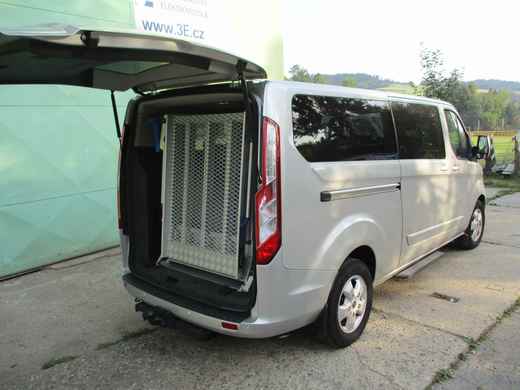 rampa ve Fordu Connect