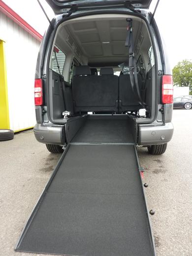VW Caddy Maci s nájezdem