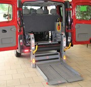 Plošiny – elektrohydraulické - sklopné do auta